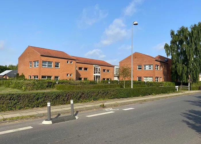 Djurs Housing Lägenhetshotell 3*